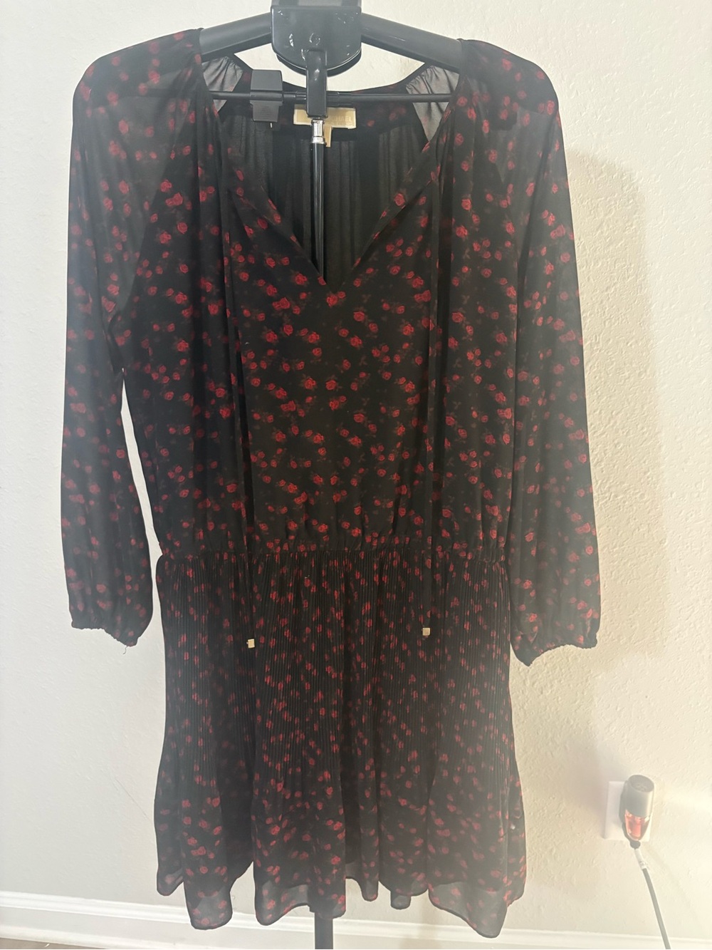 Michael Kors Black Long-Sleeve V-Neck Dress with Red Rose Print